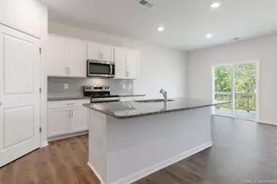 3121 Platinum Cir, West End, NC 27376 - Photo 5