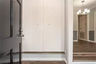 1075 Revere St, Fayetteville, NC 28304 - Photo 5