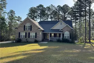 912 Lewis St, Raeford, NC 28376 - Photo 1