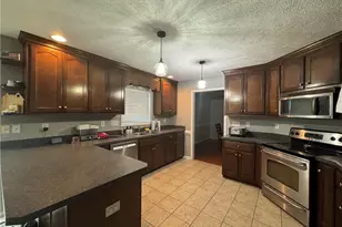 912 Lewis St, Raeford, NC 28376 - Photo 25