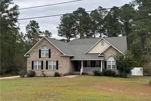 912 Lewis St, Raeford, NC 28376 - Photo 3