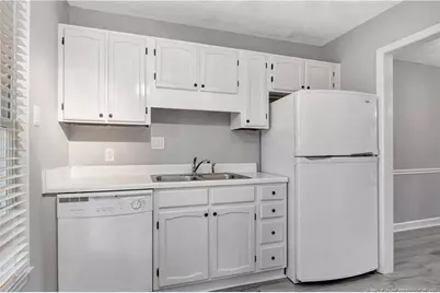 4823 Pinedale Boulevard, Lumberton, NC 28358 - Photo 7