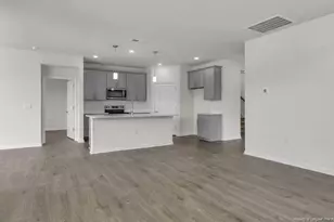 742 Lazy Elm Ln, Aberdeen, NC 28315 - Photo 7