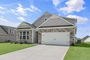 742 Lazy Elm Ln, Aberdeen, NC 28315 - Photo 3