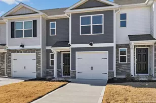 203 Maddox Dr, Aberdeen, NC 28315 - Photo 3