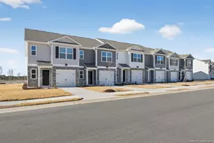 203 Maddox Dr, Aberdeen, NC 28315 - Photo 5