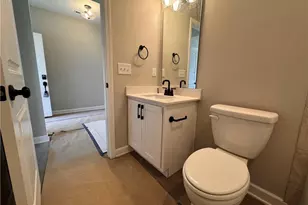 524 Grassy Gap Trl, Aberdeen, NC 28315 - Photo 5