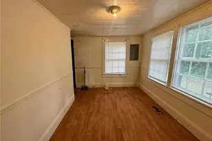 710 Pine St, Laurinburg, NC 28345 - Photo 7