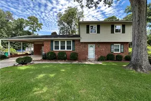 3120 Hampstead Rd, Lumberton, NC 28360 - Photo 1