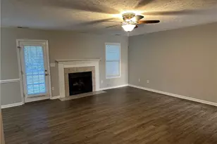 1109 Screech Owl Dr, Hope Mills, NC 28348 - Photo 3