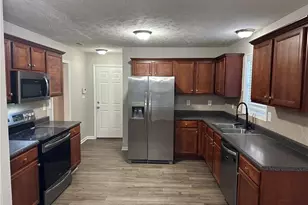 1109 Screech Owl Dr, Hope Mills, NC 28348 - Photo 5