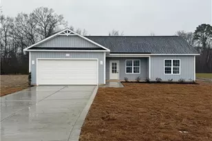 27 Chariot Cir, Lumber Bridge, NC 28357 - Photo 1