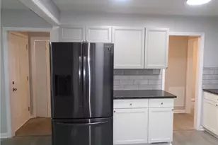 201 Rivenoak Dr, Fayetteville, NC 28303 - Photo 15