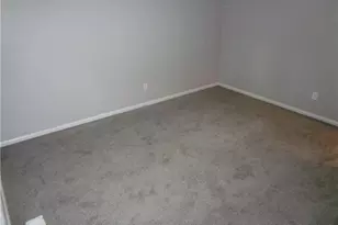 201 Rivenoak Dr, Fayetteville, NC 28303 - Photo 23