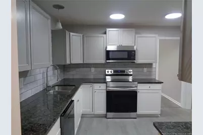 201 Rivenoak Drive, Fayetteville, NC 28303 - Photo 11