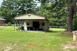 10981 Academy Rd, Laurinburg, NC 28352 - Photo 7