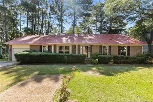 5831 Pettigrew Dr, Fayetteville, NC 28314 - Photo 3