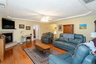 1012 Greenhouse Dr, Hope Mills, NC 28348 - Photo 7