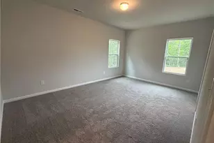 622 Blossom Trl, Lillington, NC 27546 - Photo 9
