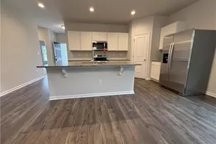 622 Blossom Trl, Lillington, NC 27546 - Photo 3