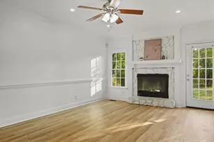 6137 Lakeway Dr, Fayetteville, NC 28306 - Photo 5