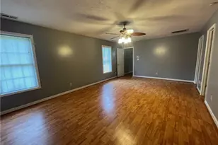 596 E Lake Ridge Rd, Raeford, NC 28376 - Photo 15