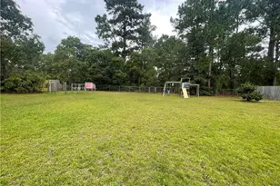 596 E Lake Ridge Rd, Raeford, NC 28376 - Photo 23