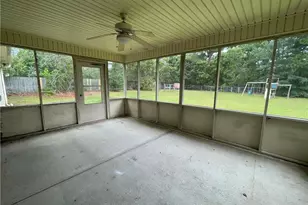 596 E Lake Ridge Rd, Raeford, NC 28376 - Photo 21