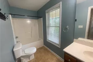 596 E Lake Ridge Rd, Raeford, NC 28376 - Photo 9