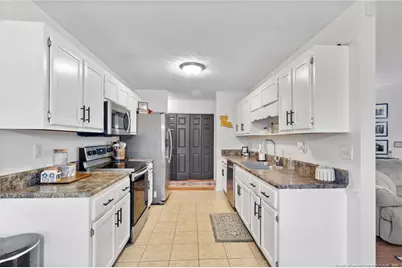 4213 Buckhurst Drive, Hope Mills, NC 28348 - Photo 9