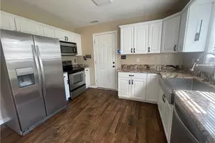 6617 Valley Falls Rd, Hope Mills, NC 28348 - Photo 11