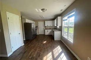 6617 Valley Falls Rd, Hope Mills, NC 28348 - Photo 9