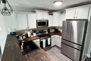 2134 Queen Elizabeth Ln, Hope Mills, NC 28348 - Photo 3