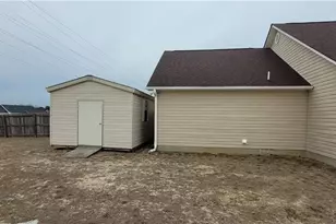 409 Lewis Clark Dr, Hope Mills, NC 28348 - Photo 27