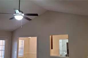 409 Lewis Clark Dr, Hope Mills, NC 28348 - Photo 7