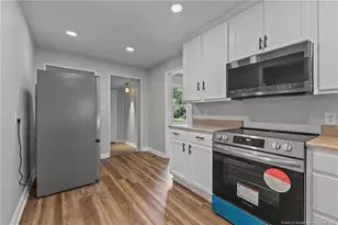 202 Spivey St, Fayetteville, NC 28303 - Photo 5