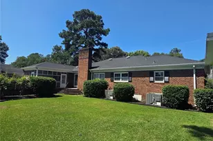 202 E 19th St, Lumberton, NC 28358 - Photo 23