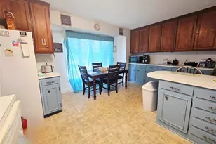 202 E 19th St, Lumberton, NC 28358 - Photo 9