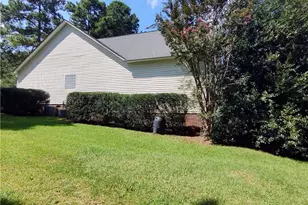 6039 St Andrews Dr, Sanford, NC 27332 - Photo 5