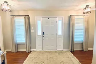 726 Foxcroft Dr, Fayetteville, NC 28311 - Photo 5