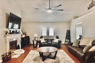 726 Foxcroft Dr, Fayetteville, NC 28311 - Photo 9