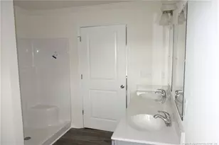 273 E Poplar St, Bladenboro, NC 28320 - Photo 9