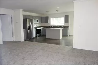 273 E Poplar Street, Bladenboro, NC 28320 - Photo 3