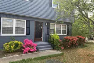 1939 Ireland Dr, Fayetteville, NC 28304 - Photo 3