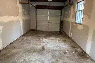 1939 Ireland Dr, Fayetteville, NC 28304 - Photo 35