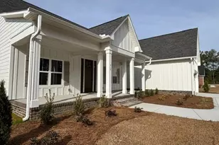 315 Baymeadow Bnd, Lumberton, NC 28358 - Photo 3