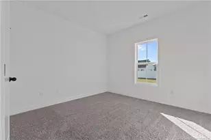 315 Baymeadow Bnd, Lumberton, NC 28358 - Photo 5