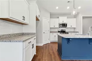 173 Boyce Ct, Sanford, NC 27332 - Photo 9