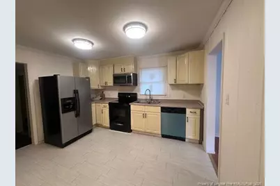 1702 Edgecombe Avenue, Fayetteville, NC 28301 - Photo 9