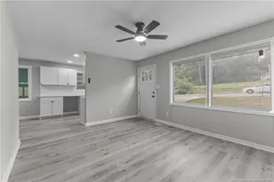 1920 Dogwood St, Fayetteville, NC 28301 - Photo 9